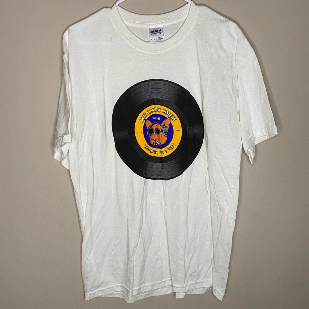 graphic t shirt